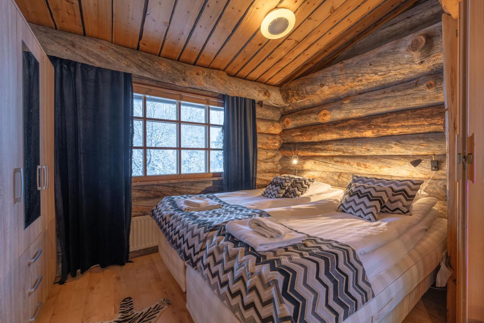 Kuukkeli Log Houses Teerenpesae Saariselka Exterior foto